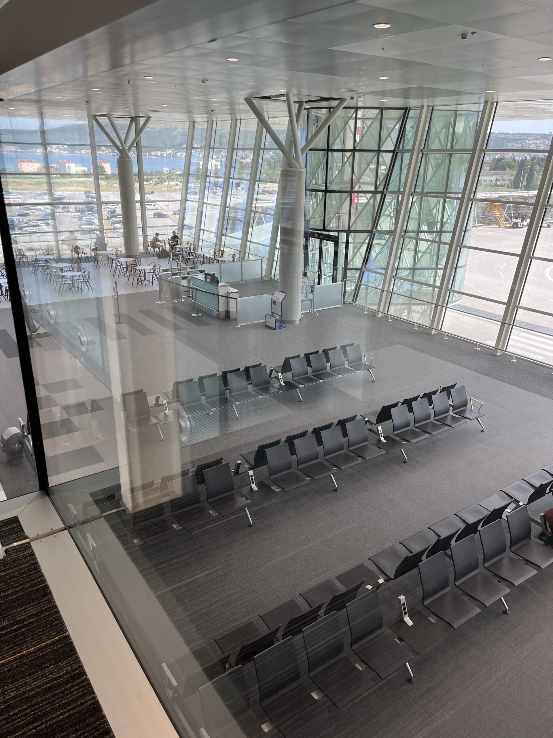 Airport Split