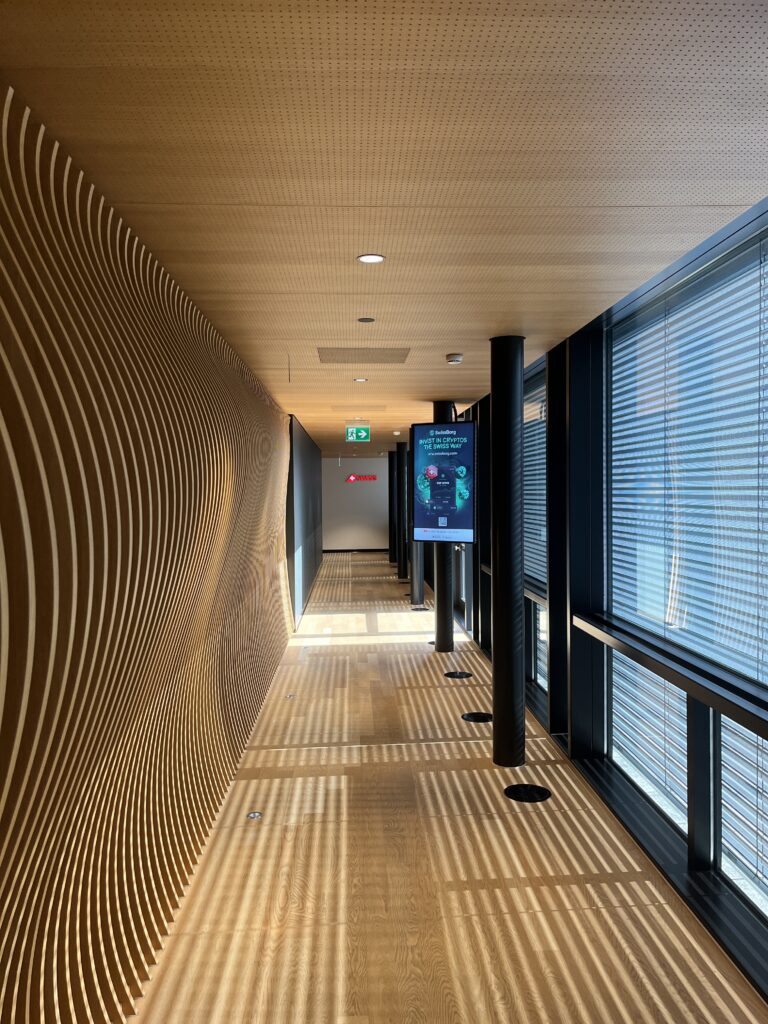 Swiss First Lounge E