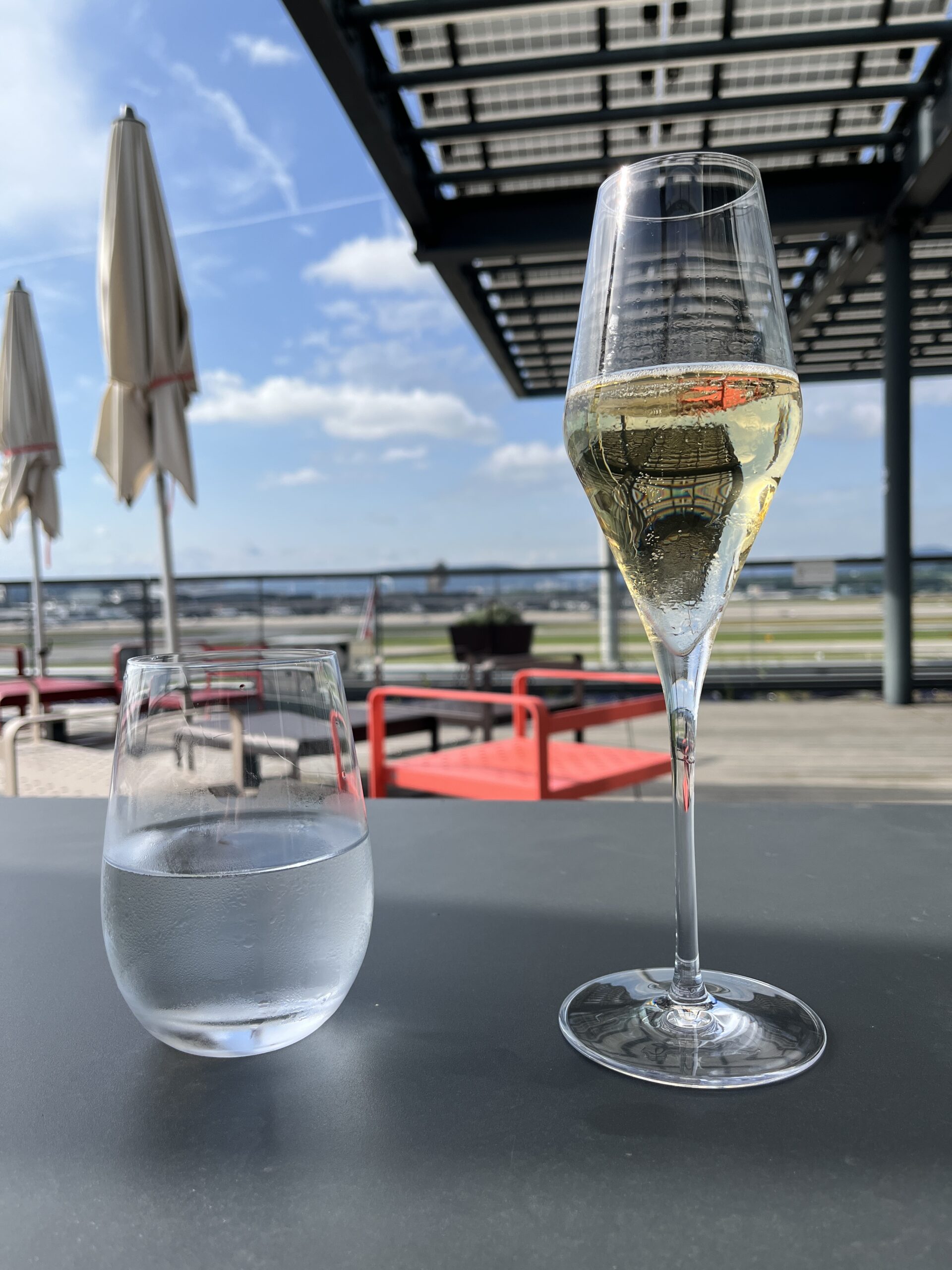 Swiss First Lounge E