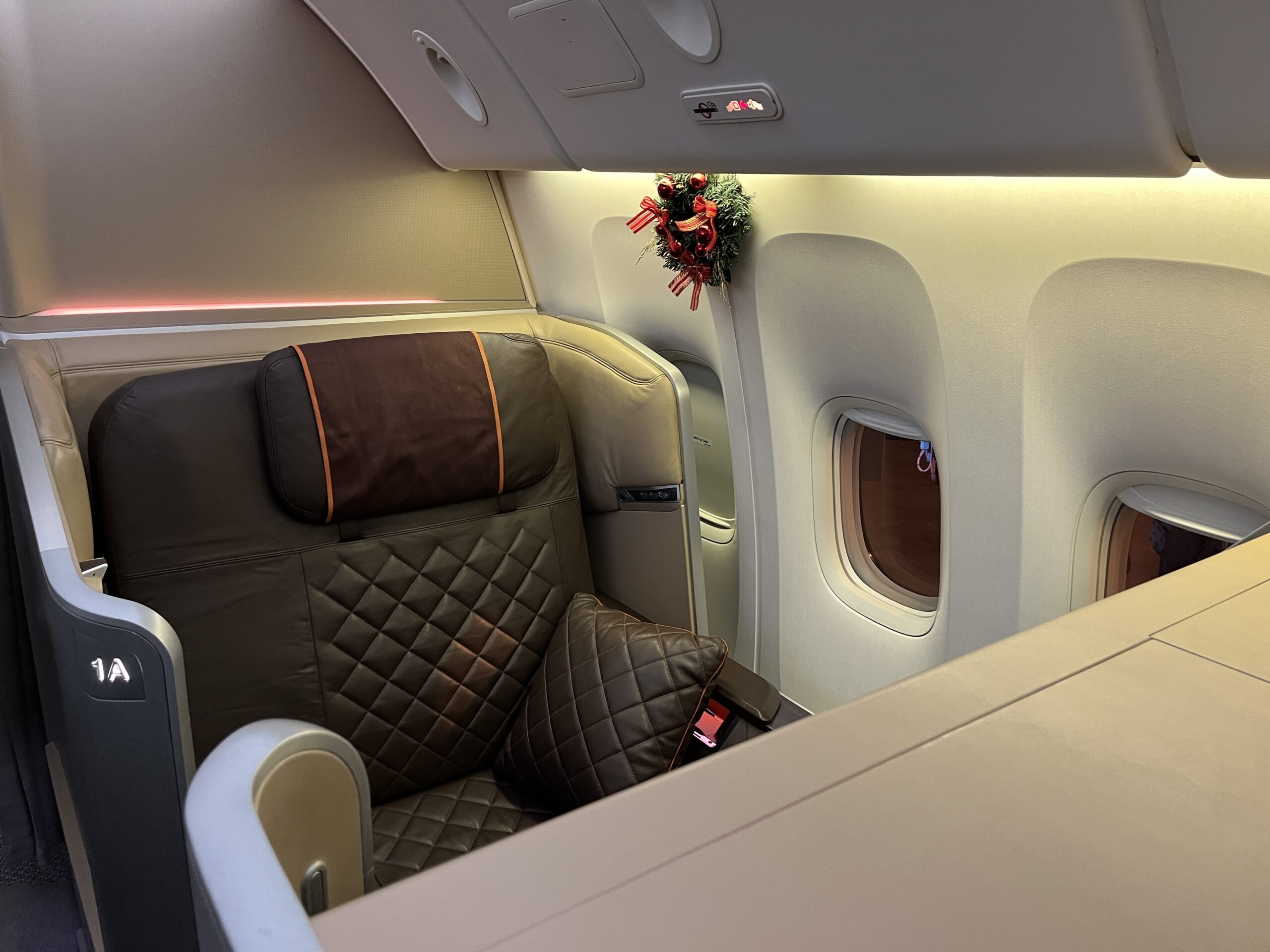 SIN ZRH SQ346 First