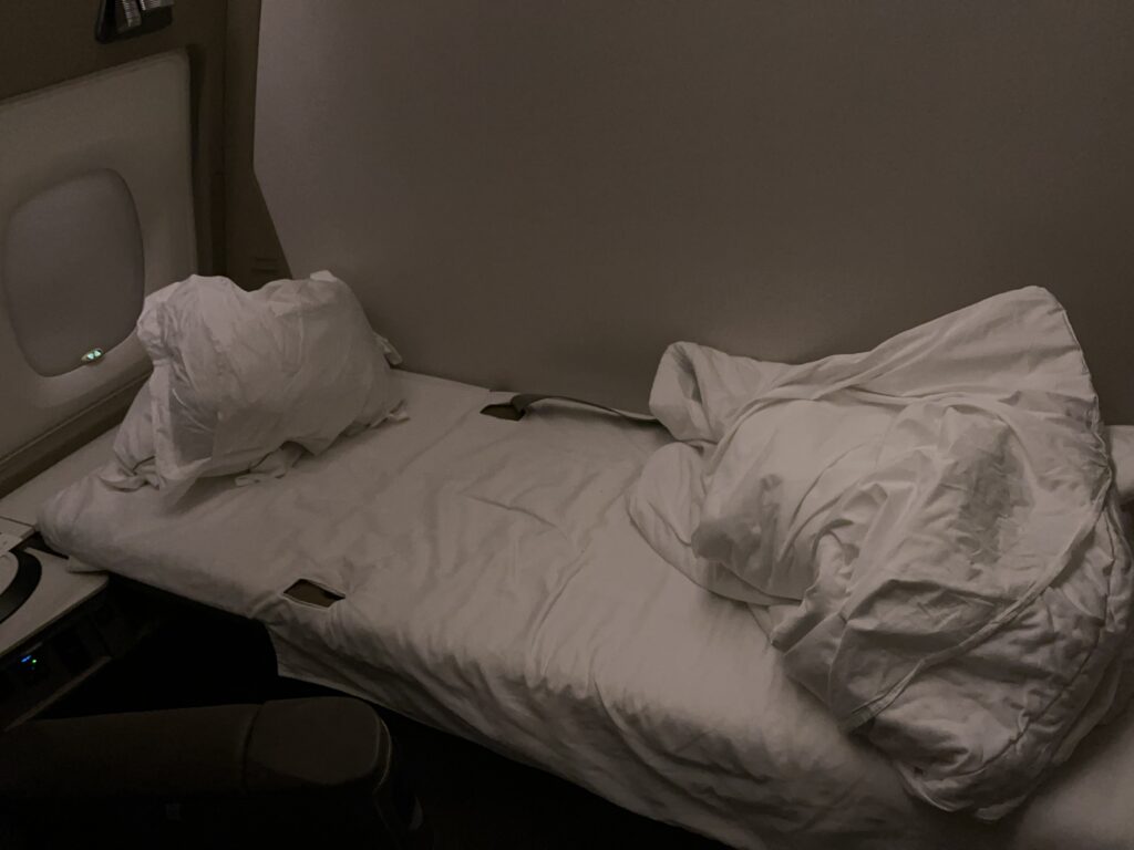 Singapore Suites SQ25