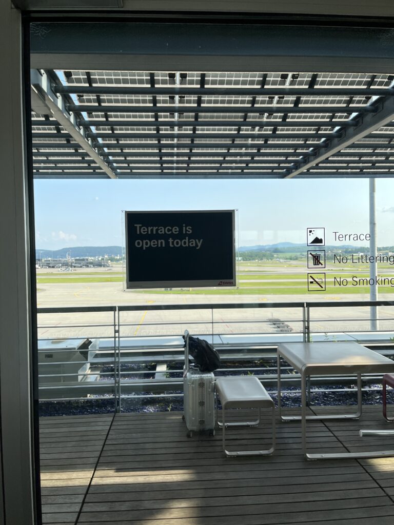 Swiss Senator Lounge E
