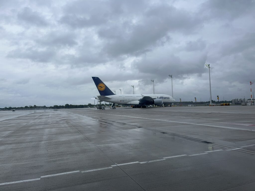 STR MUC BKK LH BC