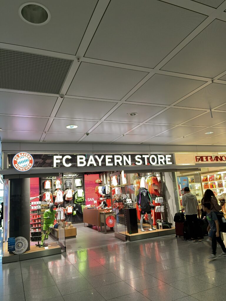 STR MUC BKK LH BC